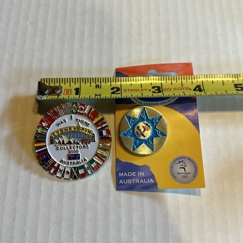 Set of 2 Sydney Australia Olympic Games 2000 collectors pins one is NWT - Picture 4 of 4